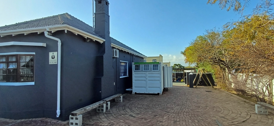 Commercial Property for Sale in Audas Estate Western Cape